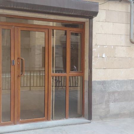 Mandarin Hotel Erivan Dış mekan fotoğraf