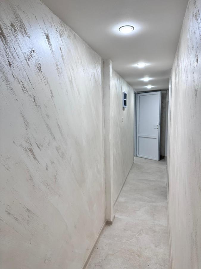 Mandarin Hotel Erivan Dış mekan fotoğraf