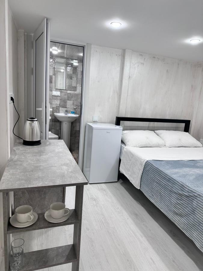 Mandarin Hotel Erivan Dış mekan fotoğraf