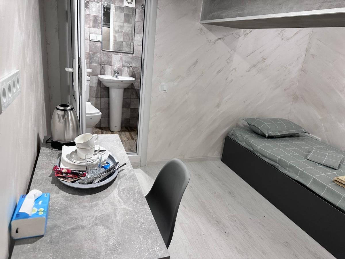 Mandarin Hotel Erivan Dış mekan fotoğraf